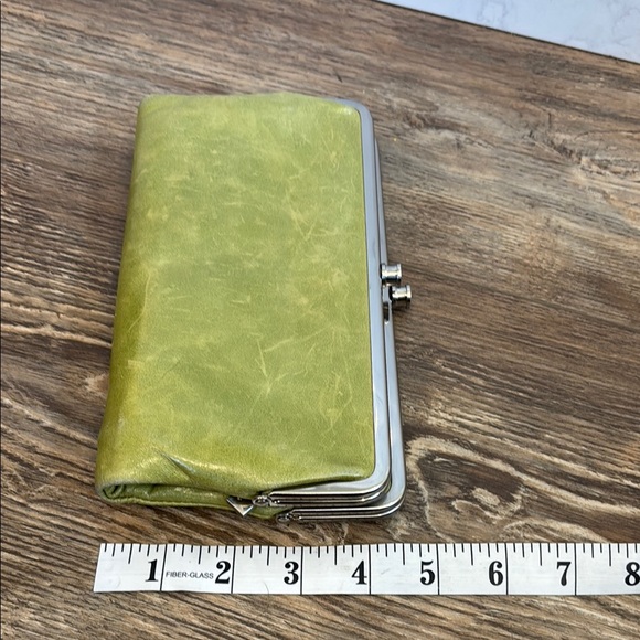 Hobo Lauren Clutch Wallet Leather Double Frame Dark Citron Moss Green Magnetic - Picture 16 of 16